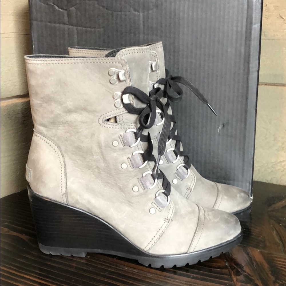 NWT Sorel After Hours lace Boot / bootie wedge - Picture 1 of 12
